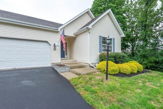 100 Moneta Overlook, Troy, NY 12182