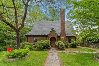 23 Sheldon St, Ardsley, NY 10502