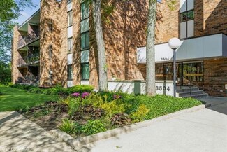 3504 Lakeview Dr Unit 302, Hazel Crest, IL 60429