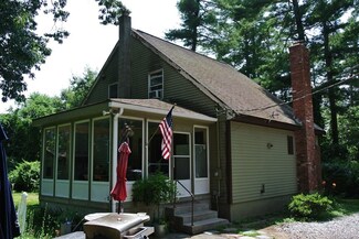 17 Meadowbrook Ln, Norton, MA 02766