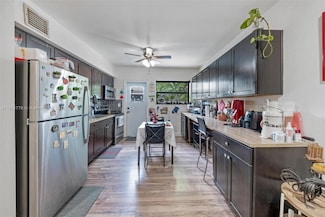 740 NW 135th St, North Miami, FL 33168