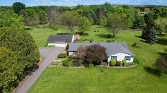 9672 Daisy Ln, Dexter, MI 48130