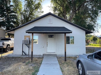 134 Golden St, Blackfoot, ID 83221