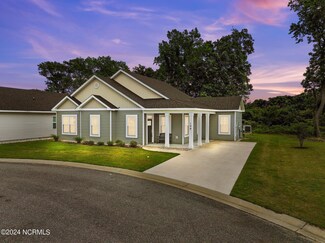 106 Binnacle Ln, Grandy, NC 27939