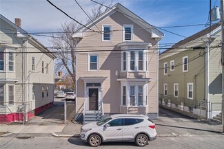 85 Waverly St, Providence, RI 02907