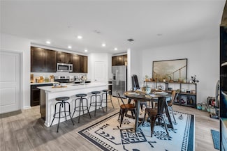 1093 Berry Ln, Davenport, FL 33837