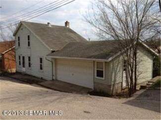 137 137 Washington St, Fountain City, WI 54629