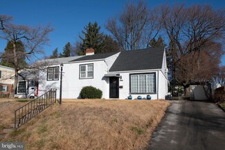 814 E Cathedral Rd, Philadelphia, PA 19128