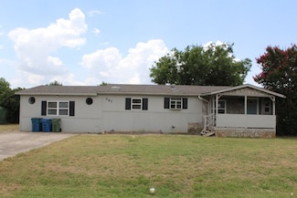 341 Randy Rd, Roanoke, TX 76262