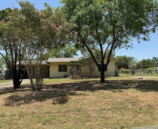 19905 Casias Ct, Somerset, TX 78069