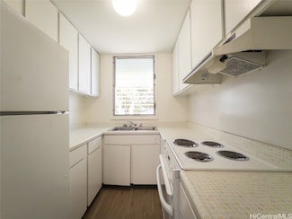 922 Kapahulu Ave Unit 207, Honolulu, HI 96816