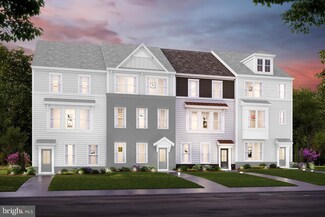 6076 Dreher Ct, Seven Corners, VA 22044