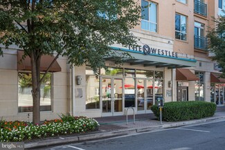 2200 N Westmoreland St Unit 215, Arlington, VA 22213