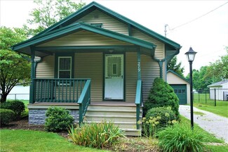 279 Jacob St NE, Navarre, OH 44662