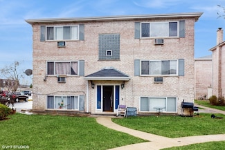 10362 Michael Todd Terrace Unit 2S, Glenview, IL 60025