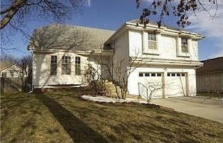 8808 W 118th St, Overland Park, KS 66210