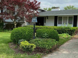 7118 Blackhawk Ln, Fort Wayne, IN 46815