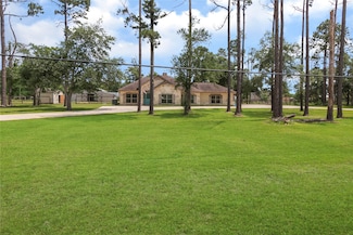 8410 County Road 466, Liverpool, TX 77577