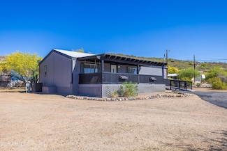 33589 S Melanie Ln, Black Canyon City, AZ 85324