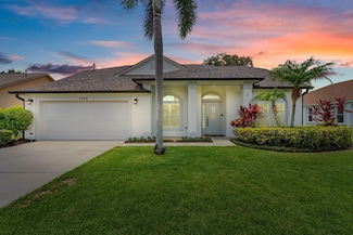 1014 Pelican Ln, Rockledge, FL 32955
