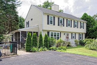 2 Rivers Edge Rd, Blackstone, MA 01504