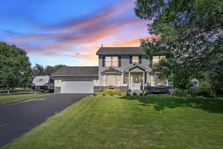 5920 Bayberry Dr, Saint Paul, MN 55110