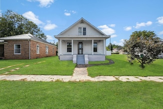 1309 N Adams St, Sturgis, KY 42459