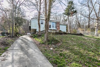 10715 Jefferson Hill Rd, Fairdale, KY 40118