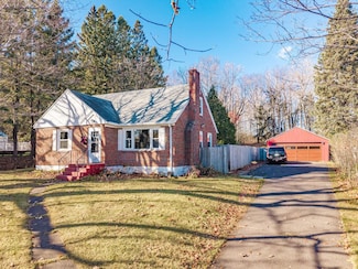 519 Anderson Rd, Duluth, MN 55811