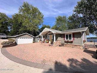 14127 Maple Inn Rd SE, Mentor, MN 56736