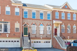 22061 Avonworth Square, Broadlands, VA 20148