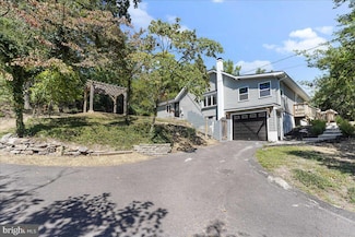 1737 N Keim St, Pottstown, PA 19464