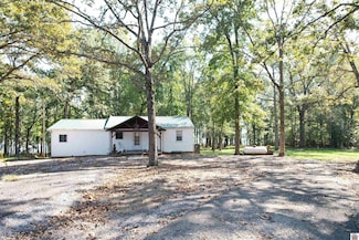 421 Mcneely Rd, Benton, KY 42025