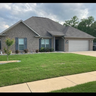 976 Garrett Ln, Florence, AL 35634