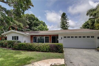 5289 37th St S, Saint Petersburg, FL 33711