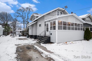 1370 Palmer Ave, Muskegon, MI 49441