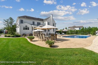 9 Ethan Dr, Farmingdale, NJ 07727