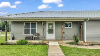 239 N 10th St, Jacksboro, TX 76458