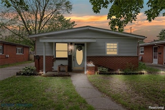 7953 Elm St, Taylor, MI 48180
