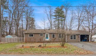 96 Birchwood Dr, White River Junction, VT 05001