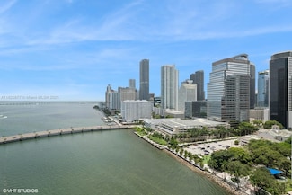 801 Brickell Key Blvd Unit 2202, Miami, FL 33131