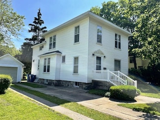 40 E Pierce St, Coldwater, MI 49036