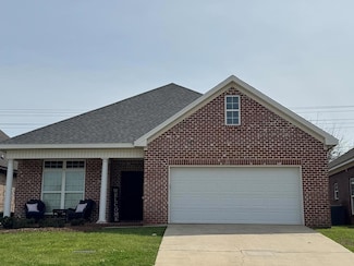 241 Veritas Dr, Dothan, AL 36303