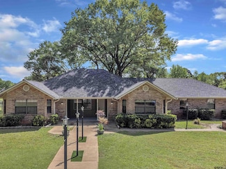 105 Lindsey Brook Ln, Longview, TX 75605