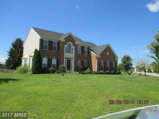 19245 Sharon Dr, Hagerstown, MD 21742