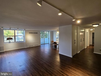 7301 Coventry Ave Unit 210, Melrose Park, PA 19027