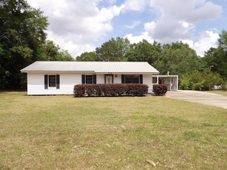 218 Hillcrest Ave, Hartford, AL 36344