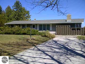1162 Monument Rd, Tawas City, MI 48763