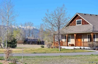 581 N Low Bench Rd, Gallatin Gateway, MT 59730