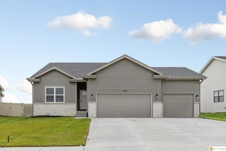 11655 S 125th St, Papillion, NE 68046